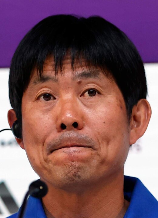 El seleccionador de Japón, Hajime Moriyasu, durante la conferencia de prensa hoy en Doha. EFE/EPA/RUNGROJ YONGRIT